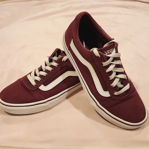 Vans low top sneaker